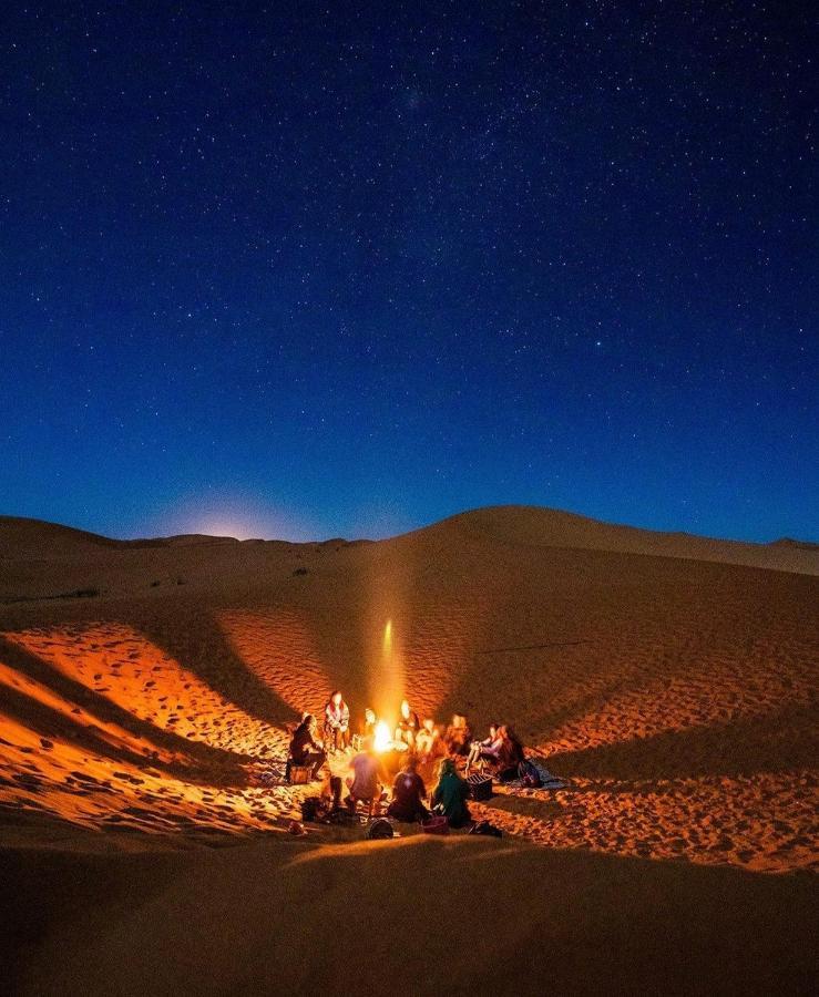 Sahara Luxury Glamping Hotel Мерцуга Екстериор снимка
