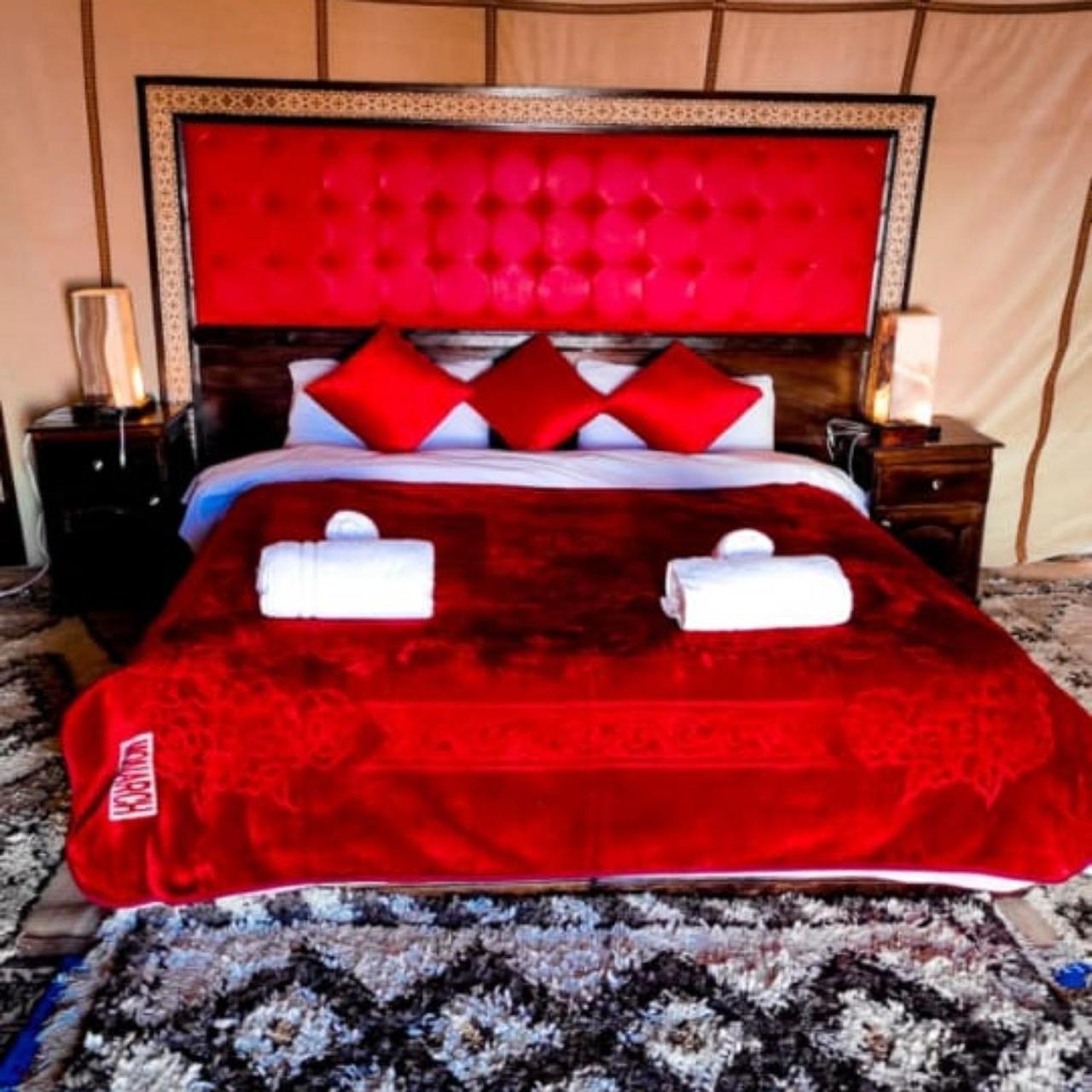 Sahara Luxury Glamping Hotel Мерцуга Екстериор снимка