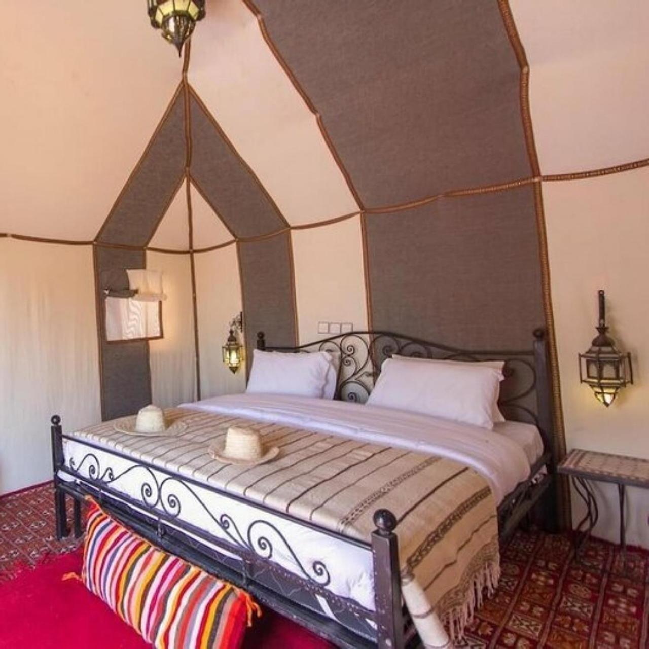 Sahara Luxury Glamping Hotel Мерцуга Екстериор снимка