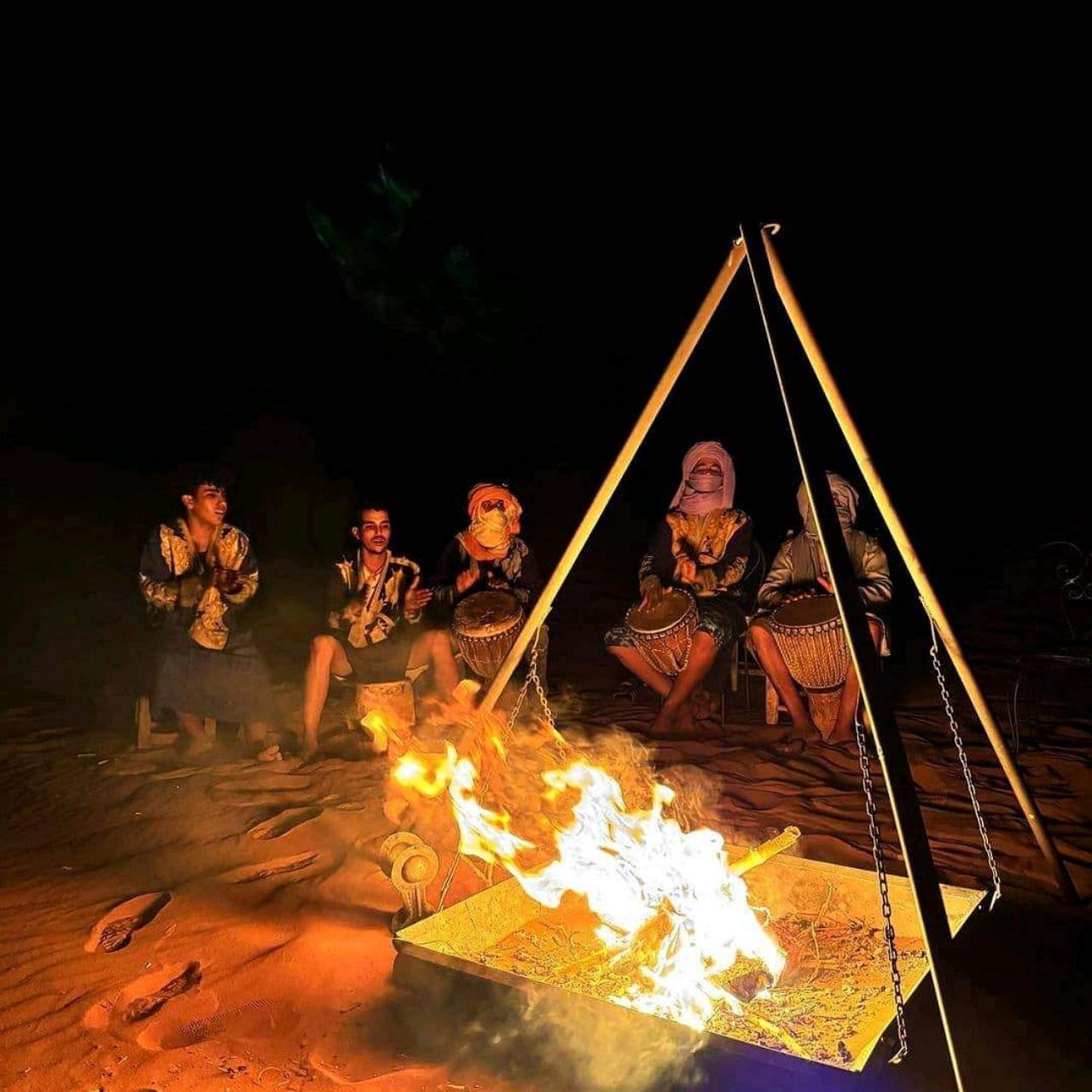 Sahara Luxury Glamping Hotel Мерцуга Екстериор снимка
